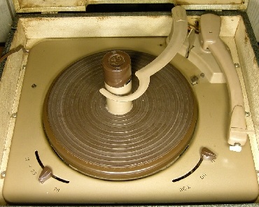 Admiral RC800